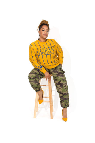 1922 Gold Chenille Striped Crew