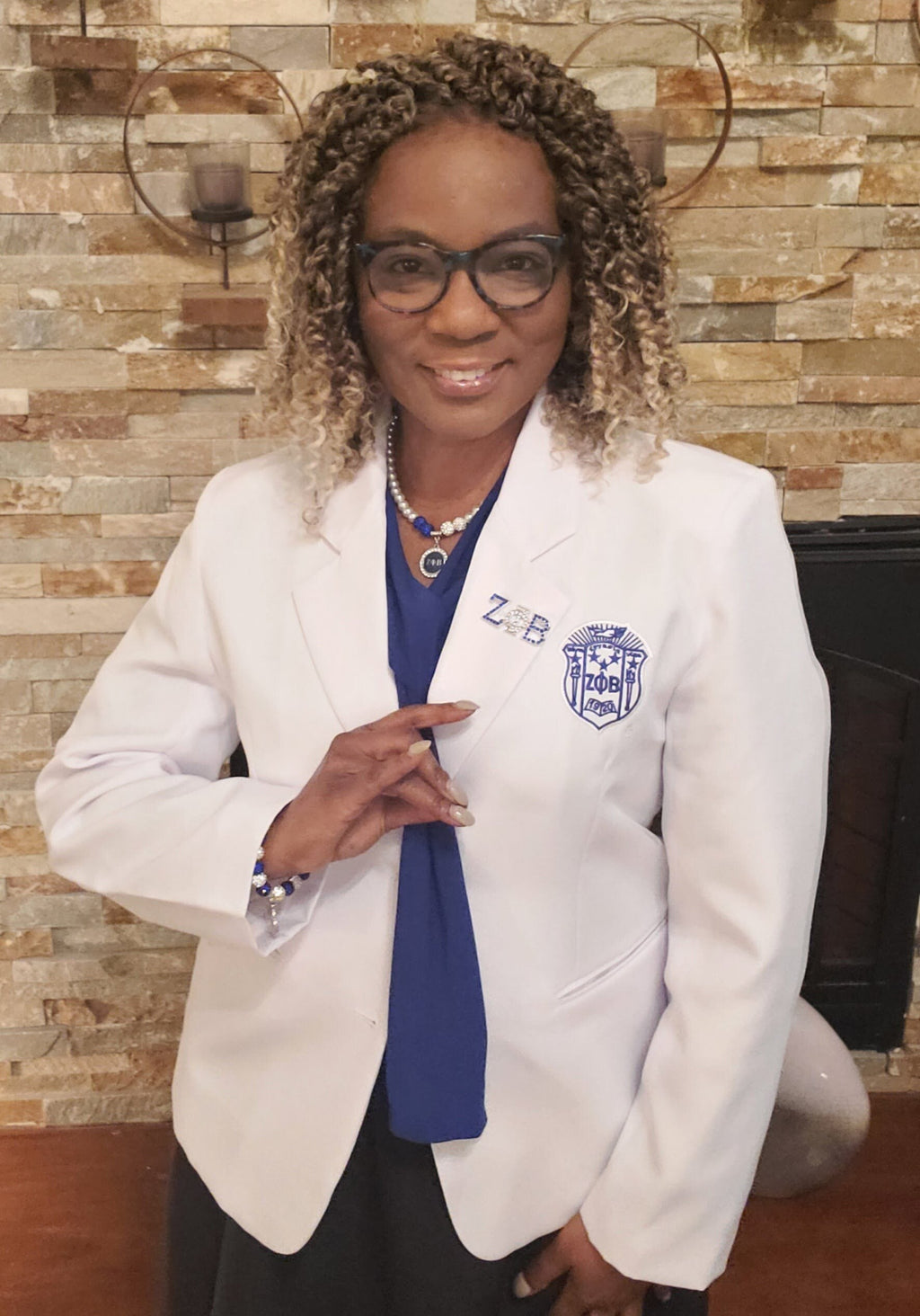 ΖΦΒ WHITE BLAZER Kendalls Greek