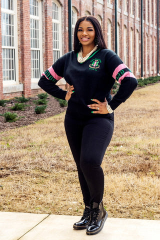 AKA VNECK 1908 BLACK